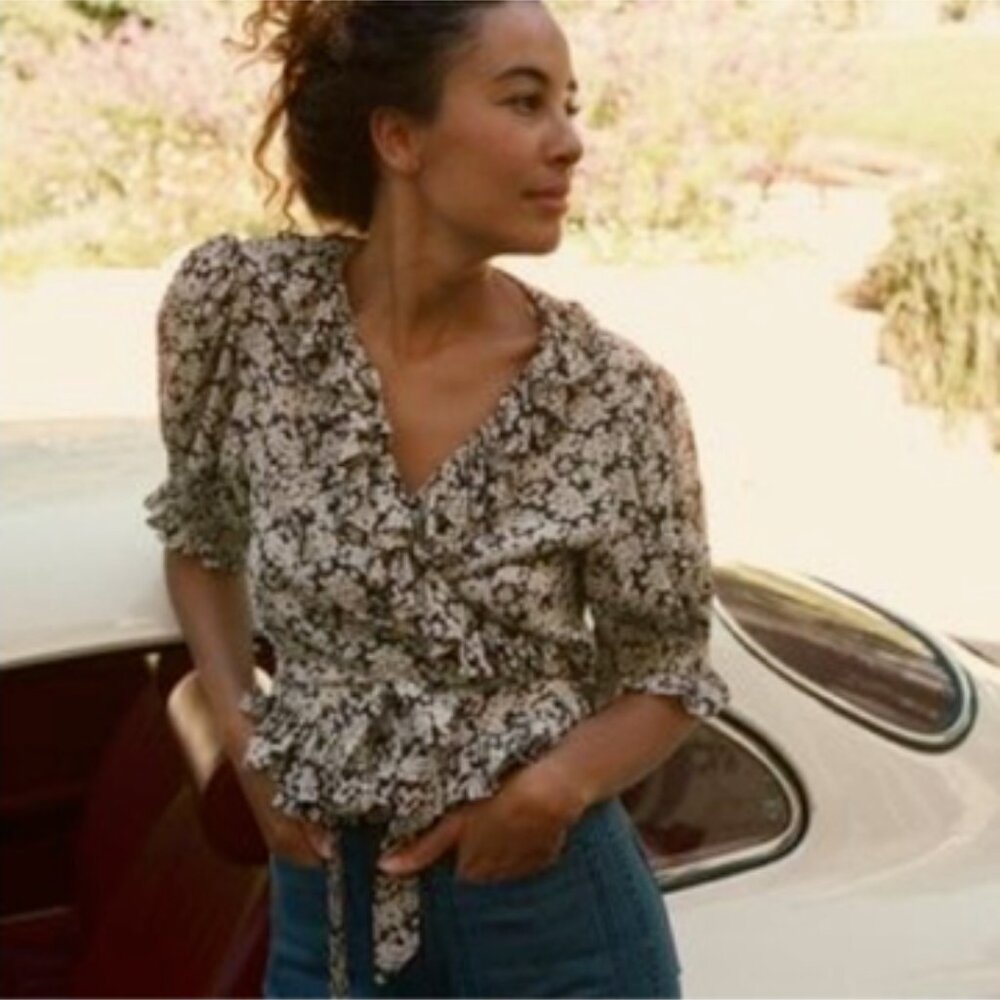 Doen Black and White Floral Blouse